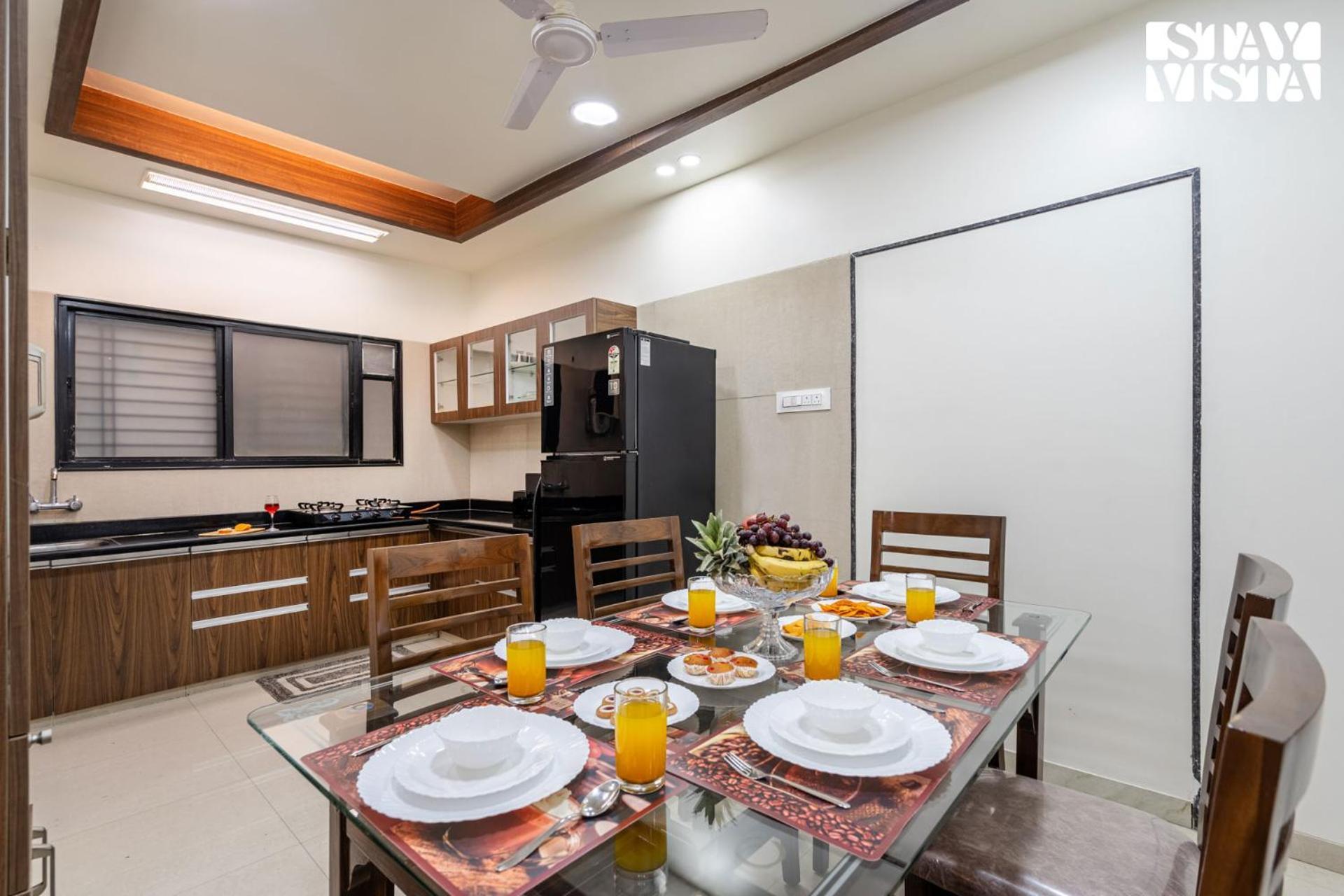 Serenity Meadows With Pool By Veo - Part Of Stayvista Nashik Exteriör bild