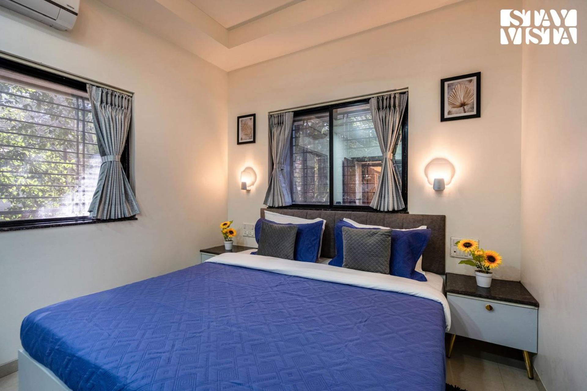Serenity Meadows With Pool By Veo - Part Of Stayvista Nashik Exteriör bild
